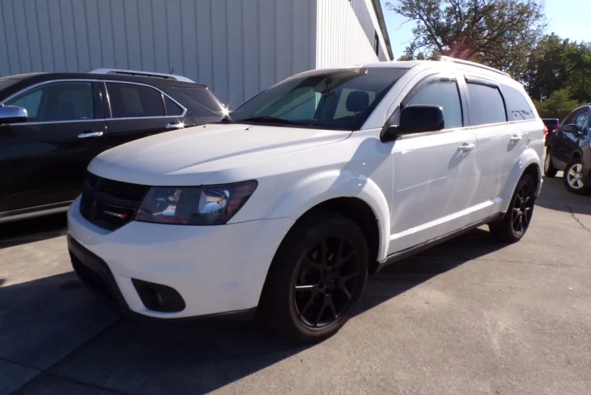 2017 Dodge Journey SXT photo 1