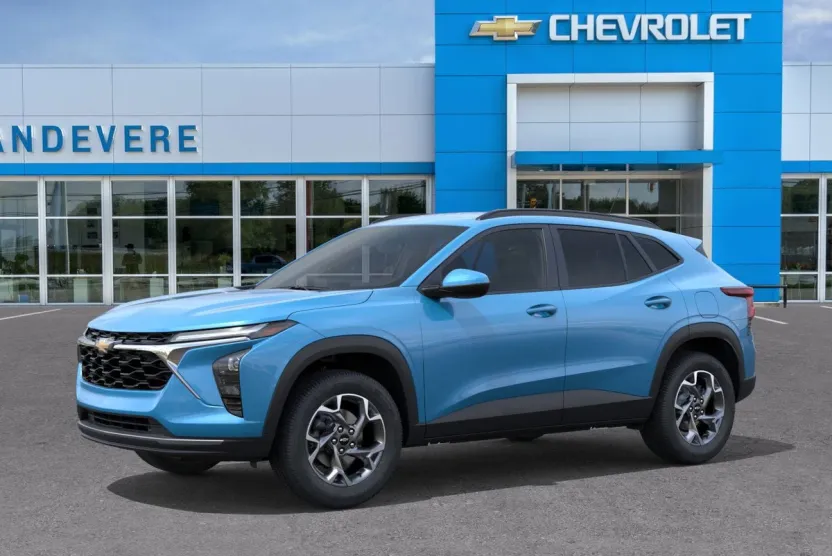 2026 Chevrolet Trax LT photo 1