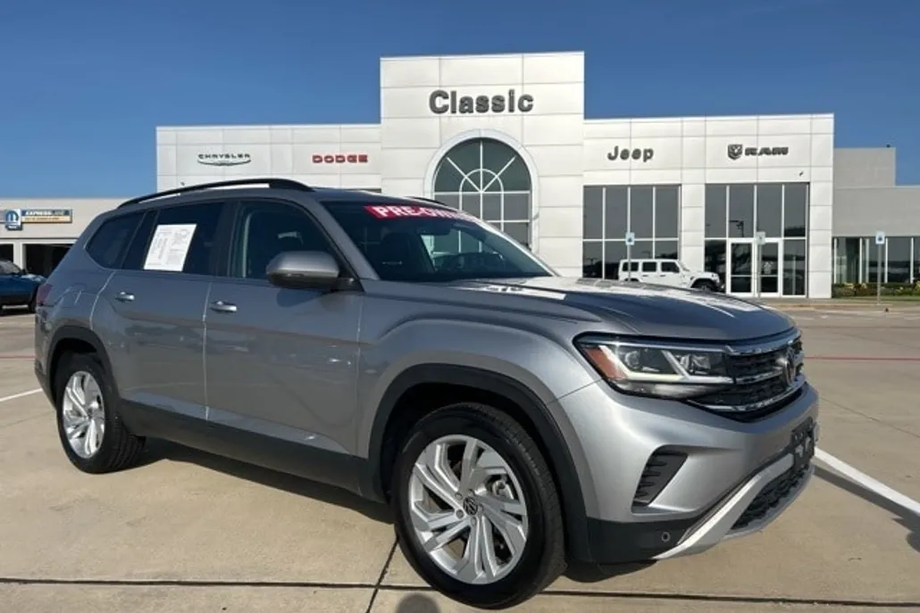 2022 Volkswagen Atlas V6 SE Technology photo 1