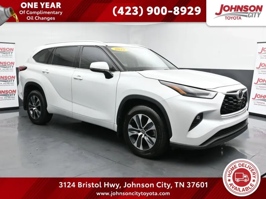 2022 Toyota Highlander XLE photo 1