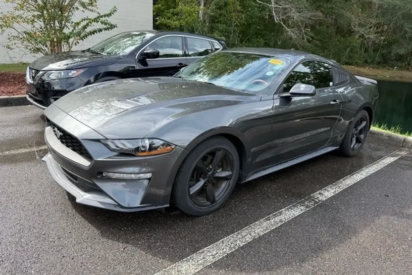 2020 Ford Mustang EcoBoost photo 1