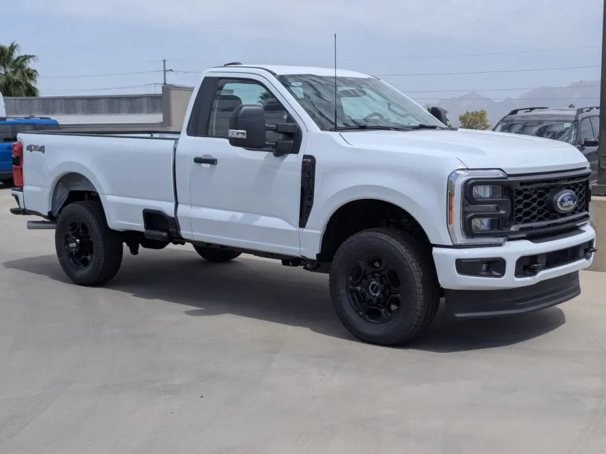 2025 Ford F-250 photo 1