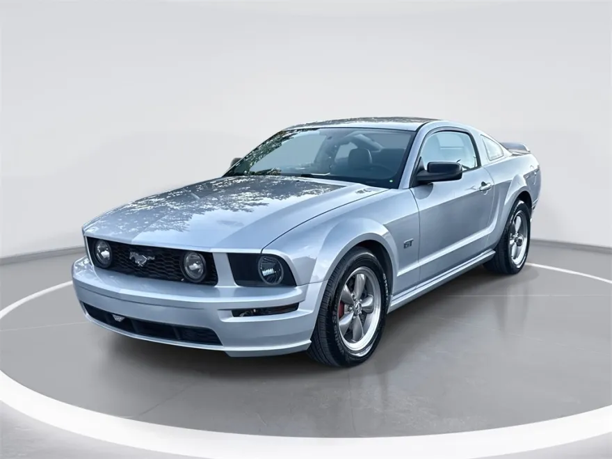2006 Ford Mustang GT photo 1