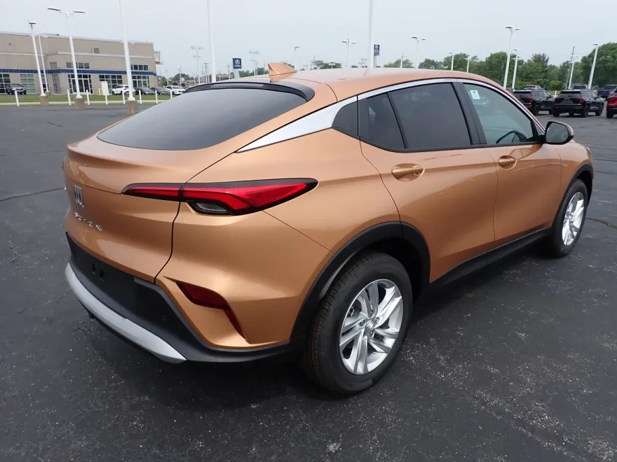 2025 Buick Envista Preferred photo 1