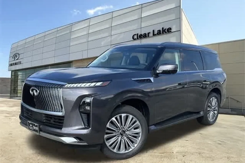2025 Infiniti QX80 Luxe photo 1