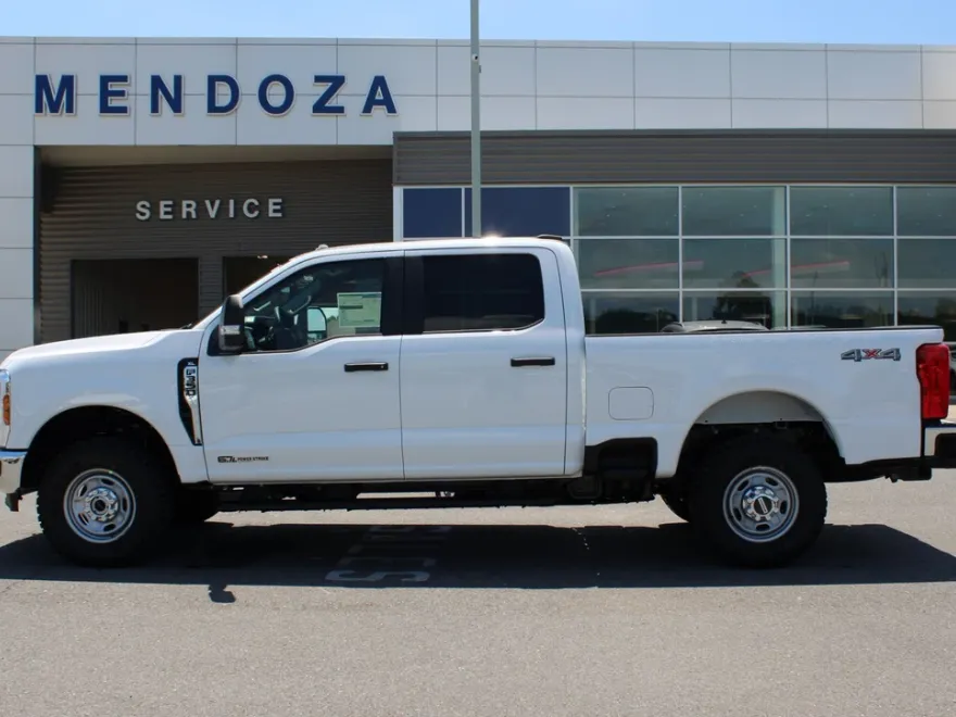 2025 Ford F-350 XL photo 1