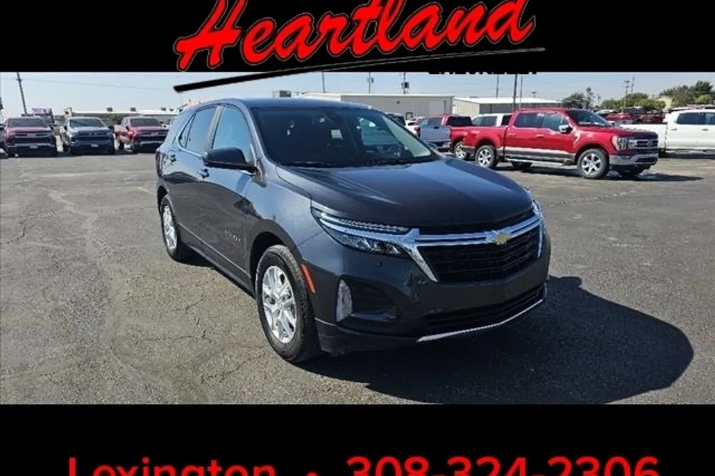 2022 Chevrolet Equinox LT photo 1