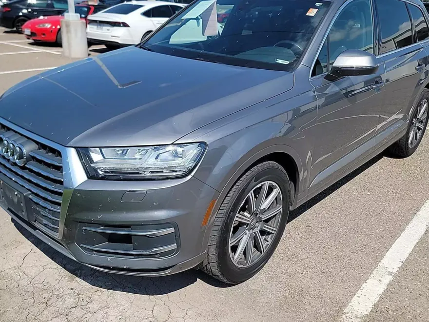 2017 Audi Q7 Premium Plus photo 1