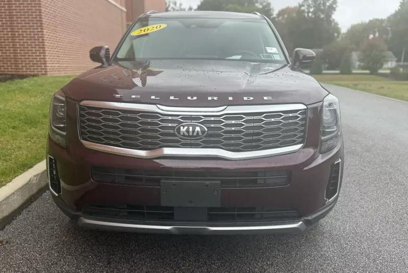 2020 Kia Telluride S photo 1