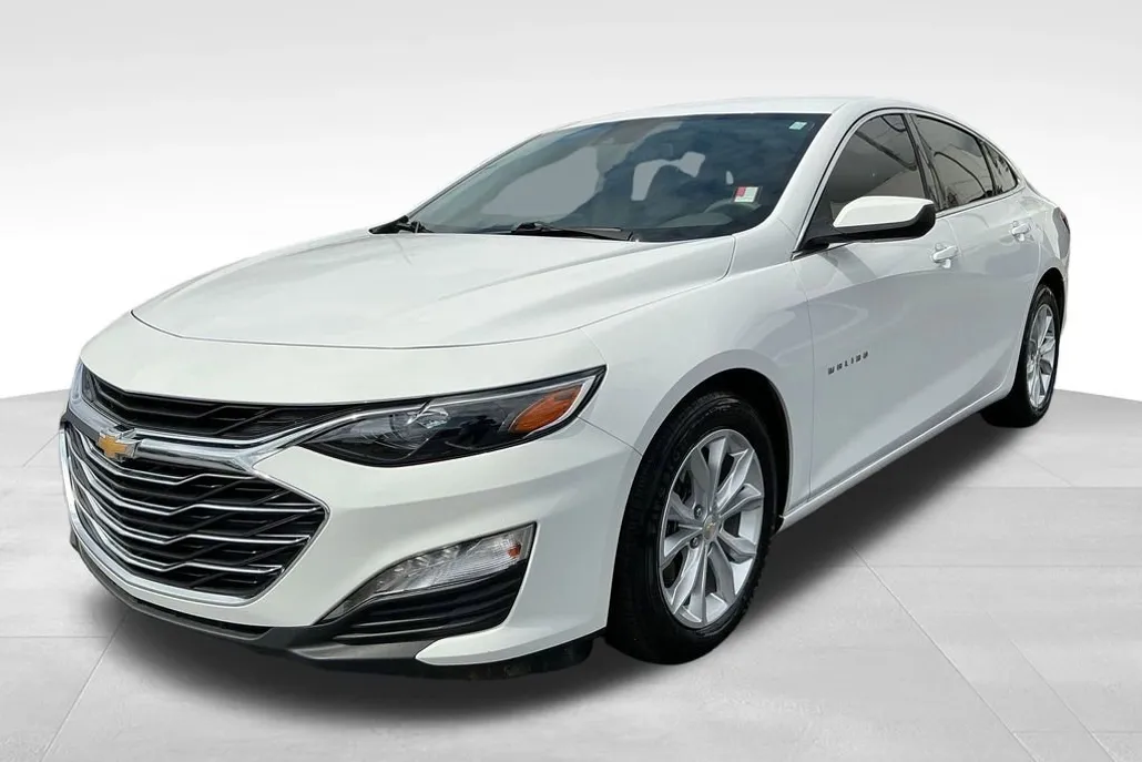 2023 Chevrolet Malibu 1LT photo 1