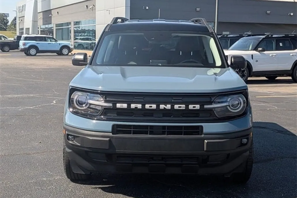 2021 Ford Bronco Sport Outer Banks photo 1