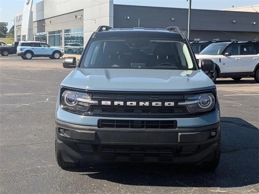 2021 Ford Bronco Sport Outer Banks photo 1