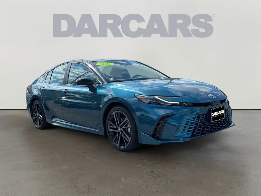 2025 Toyota Camry XSE photo 1