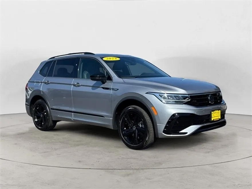 2024 Volkswagen Tiguan SE R-Line Black photo 1