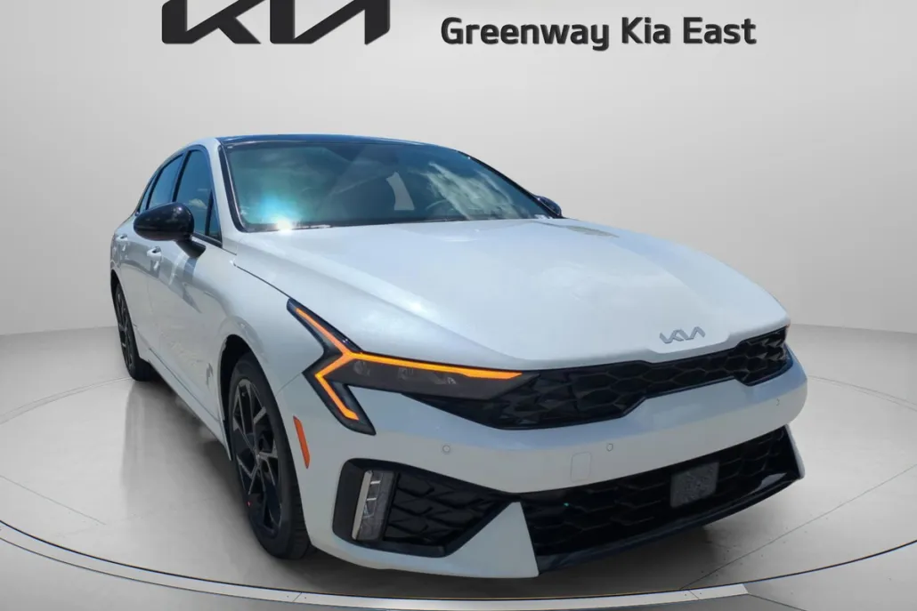 2026 Kia K5 GT-Line photo 1
