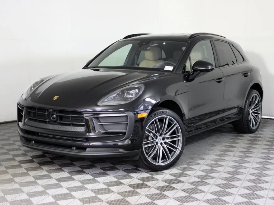 2025 Porsche Macan Base photo 1
