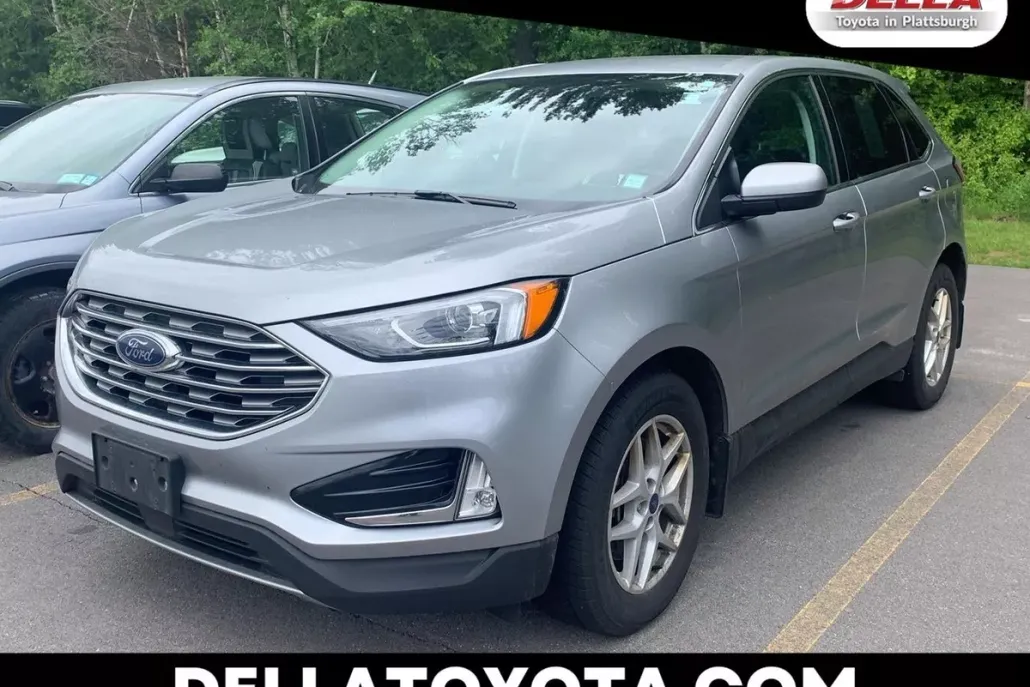 2022 Ford Edge SEL photo 1