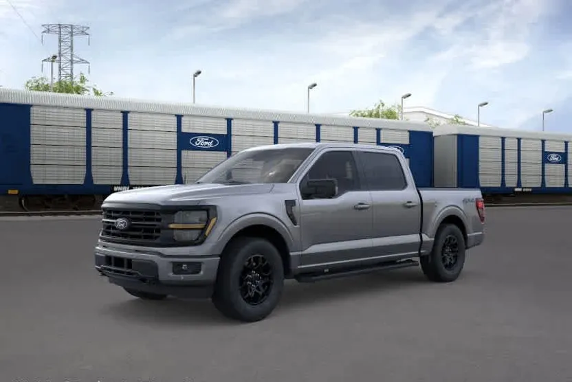 2025 Ford F-150 XLT photo 1