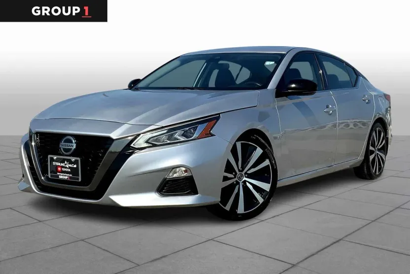 2020 Nissan Altima 2.5 SR photo 1