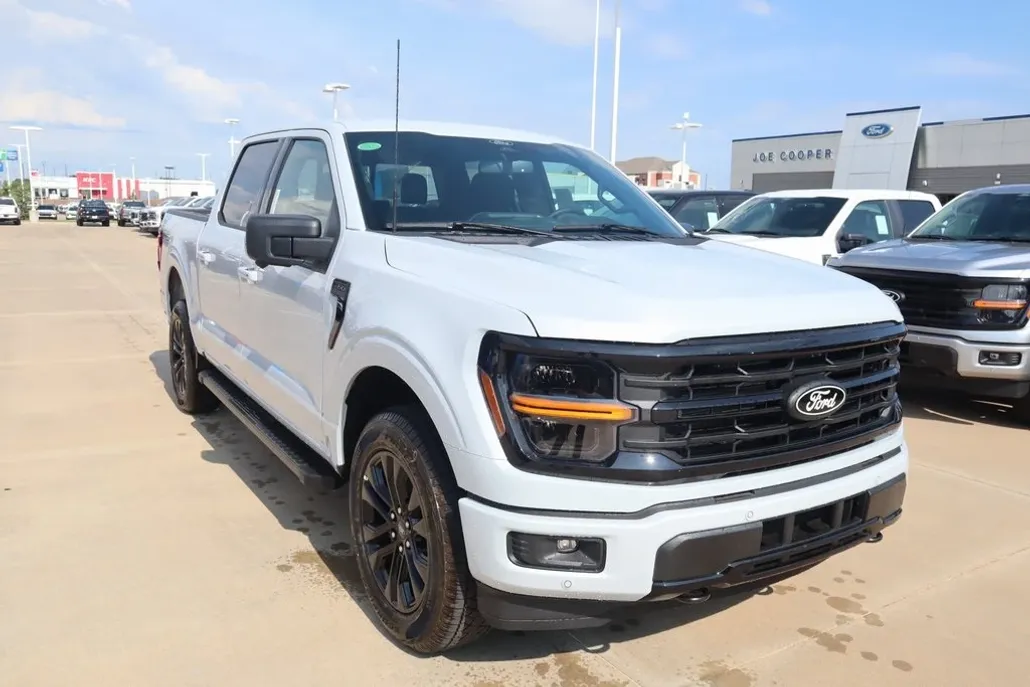2025 Ford F-150 XLT photo 1