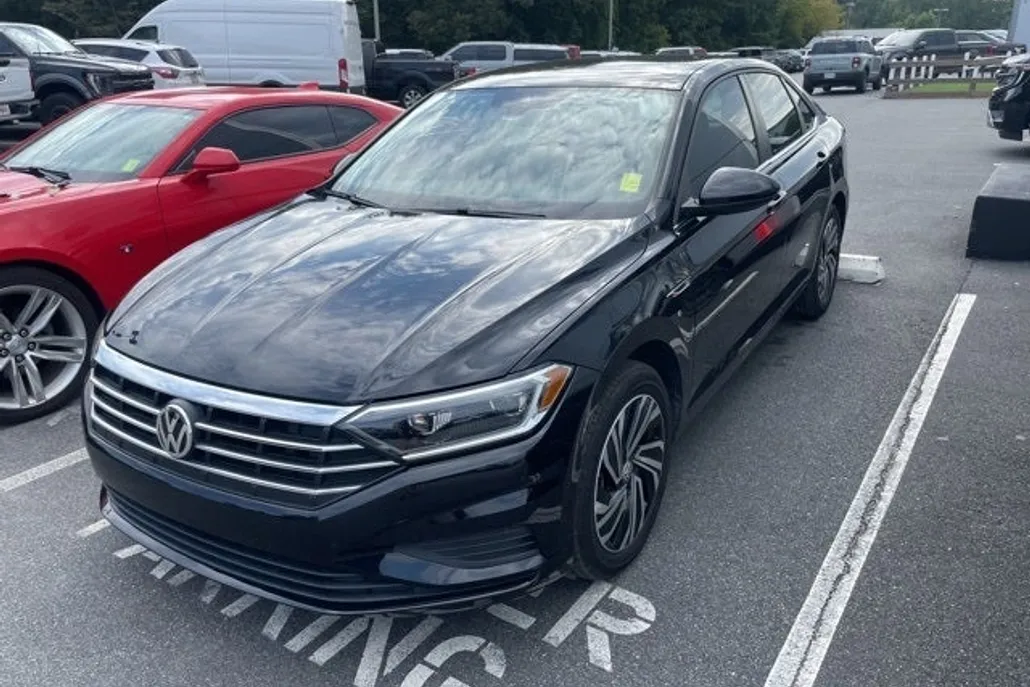 2021 Volkswagen Jetta SEL photo 1
