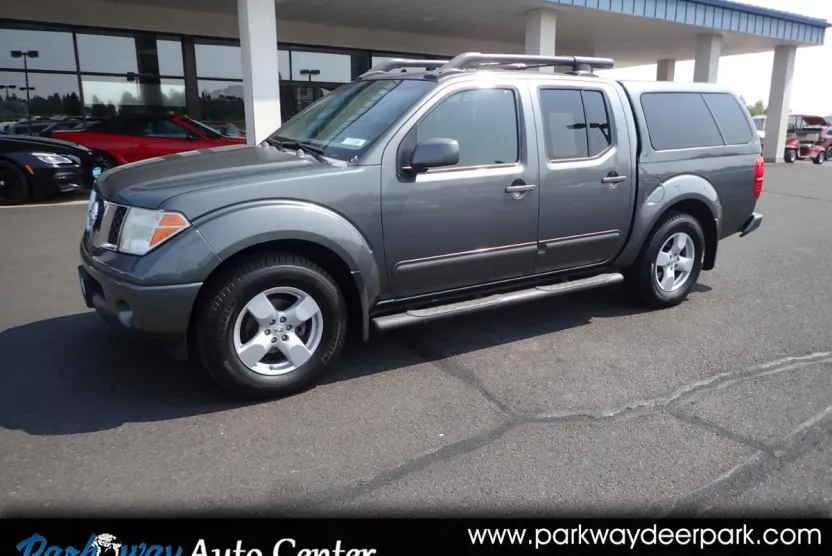 2006 Nissan Frontier LE Crew Cab photo 1
