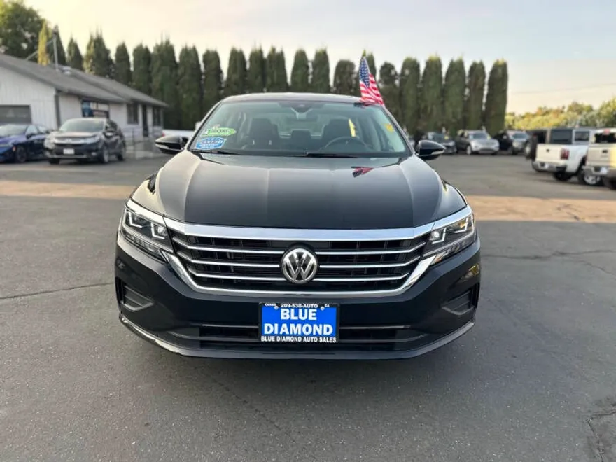 2022 Volkswagen Passat SE photo 1