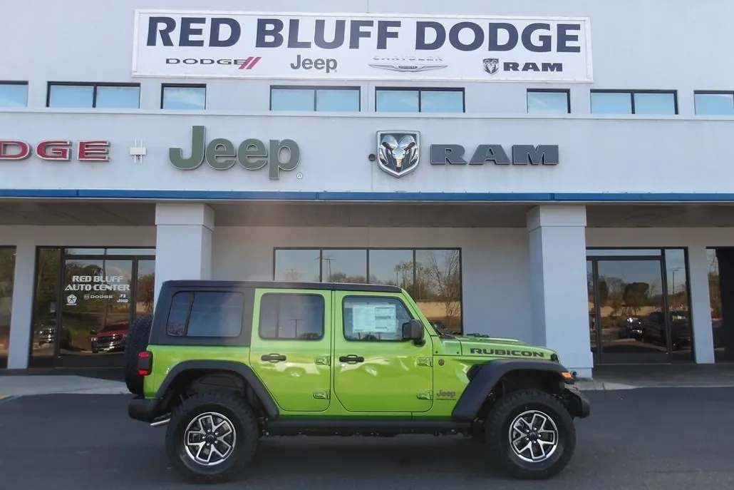 2025 Jeep Wrangler Rubicon photo 1