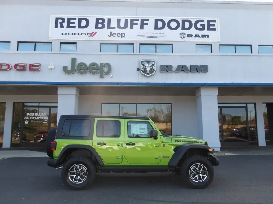 2025 Jeep Wrangler Rubicon photo 1