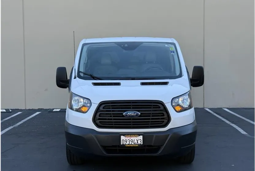 2018 Ford Transit XL Van photo 1
