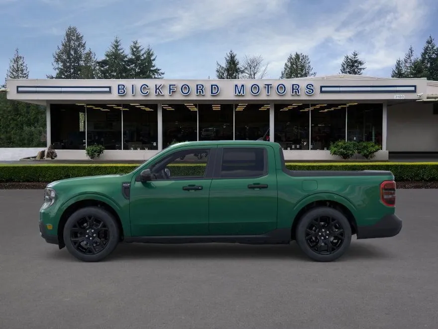2025 Ford Maverick XLT photo 1