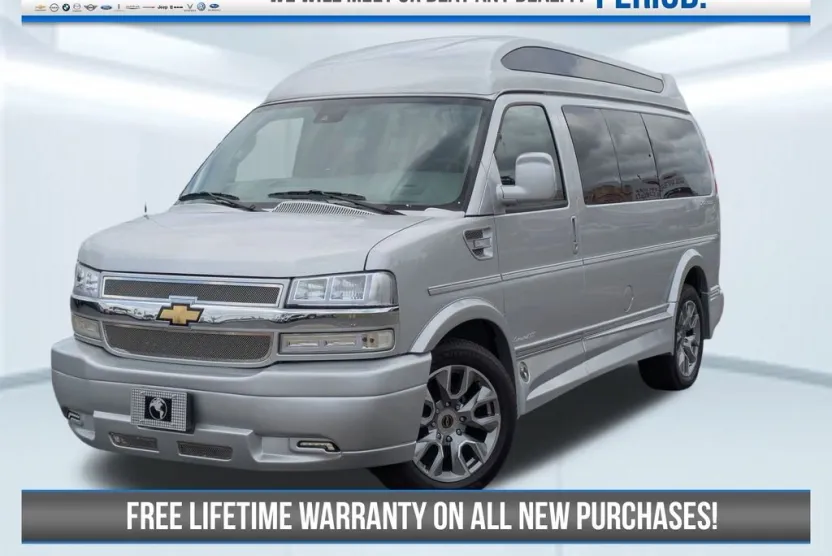 2024 Chevrolet Express Cargo 2500 photo 1