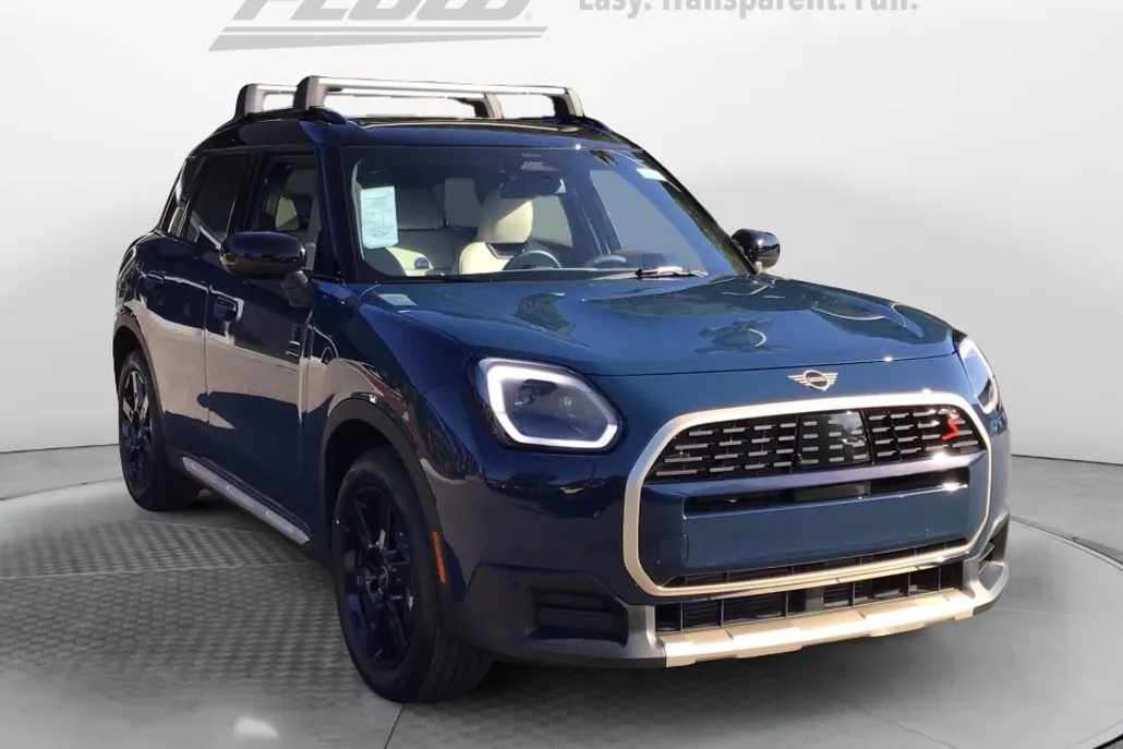 2026 Mini Countryman S ALL4 photo 1