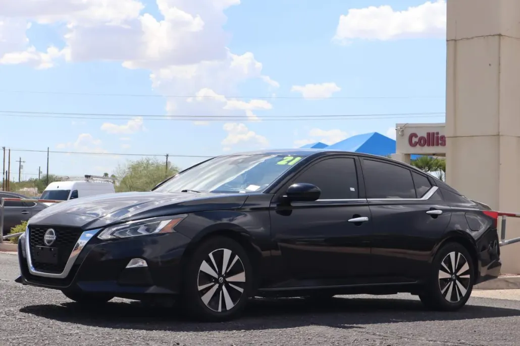 2021 Nissan Altima 2.5 SV photo 1