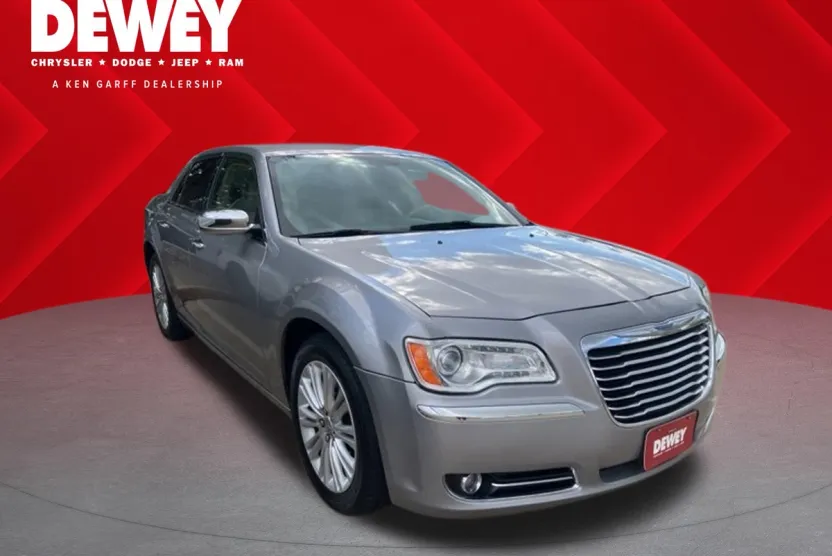 2014 Chrysler 300 photo 1