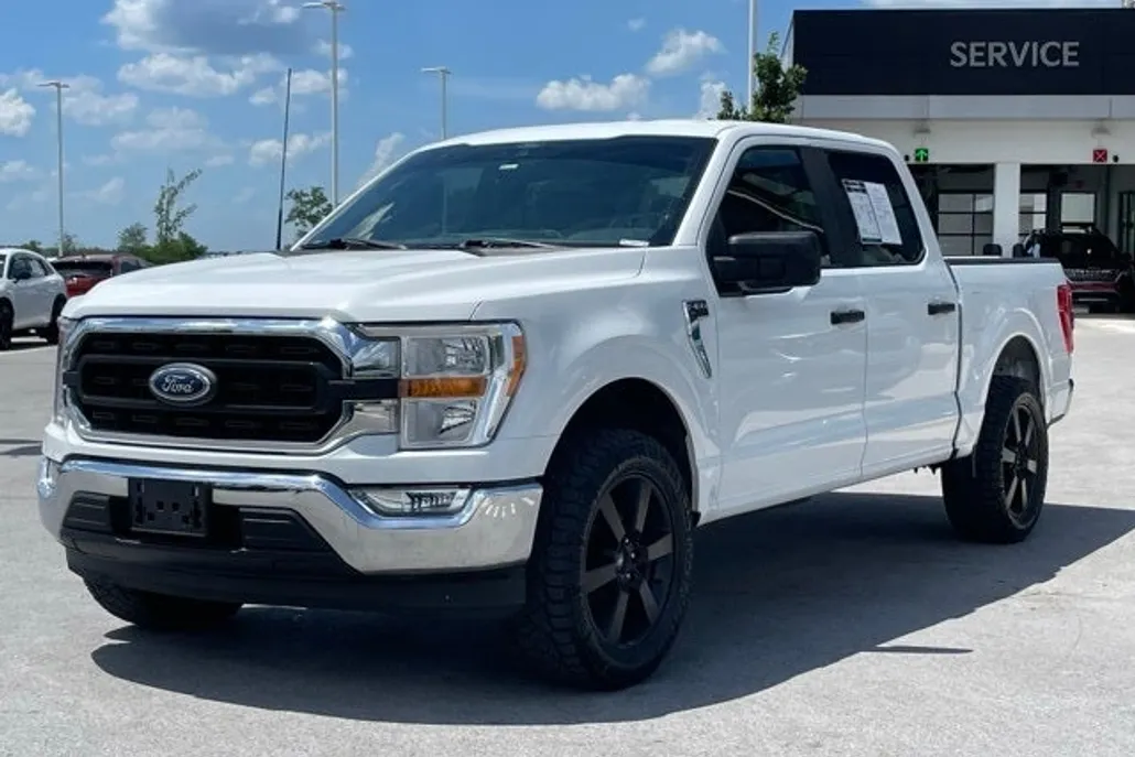 2021 Ford F-150 XLT photo 1