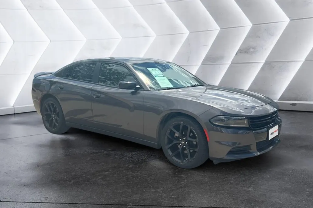 2022 Dodge Charger SXT photo 1