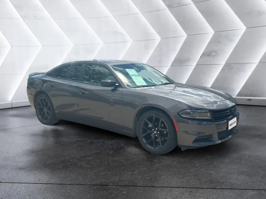 2022 Dodge Charger SXT photo 1