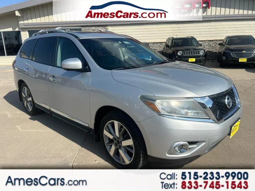 2015 Nissan Pathfinder Platinum photo 1