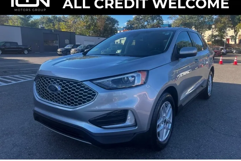 2023 Ford Edge SEL photo 1