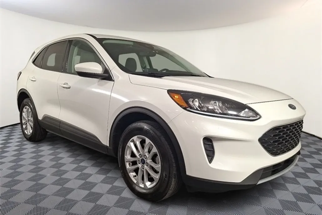 2021 Ford Escape SE photo 1