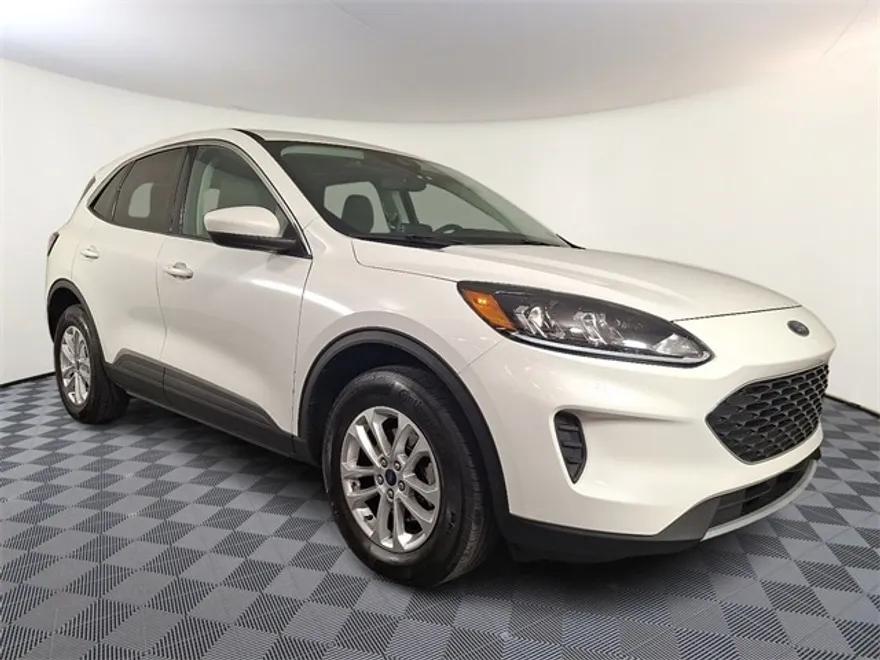 2021 Ford Escape SE photo 1