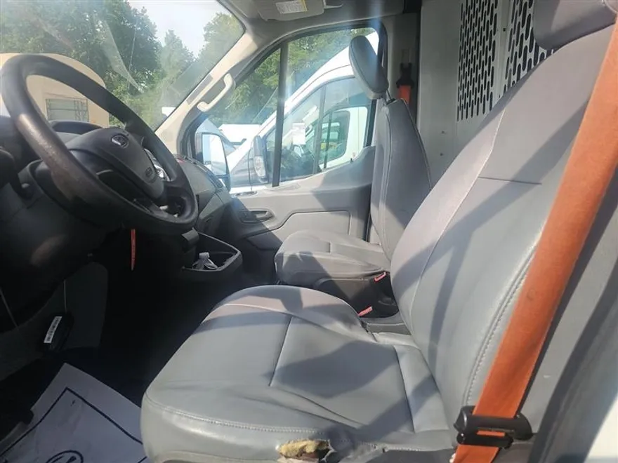 2019 Ford Transit Van photo 3