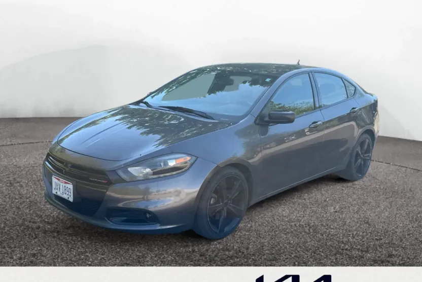 2016 Dodge Dart SXT photo 1