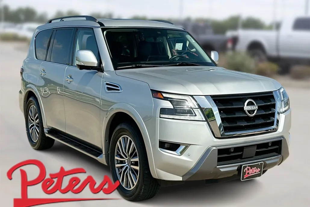 2023 Nissan Armada SL photo 1