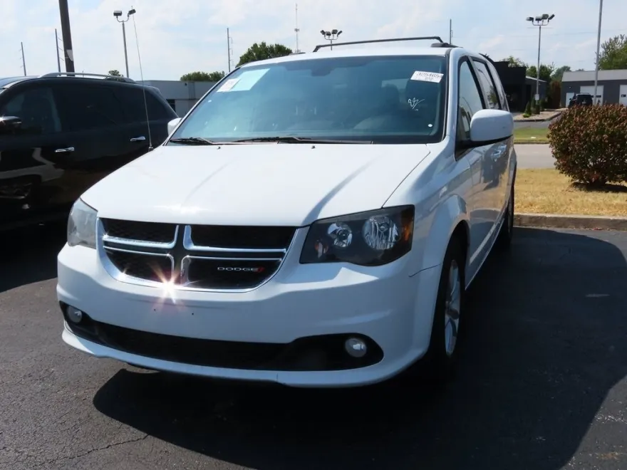 2019 Dodge Grand Caravan GT photo 1