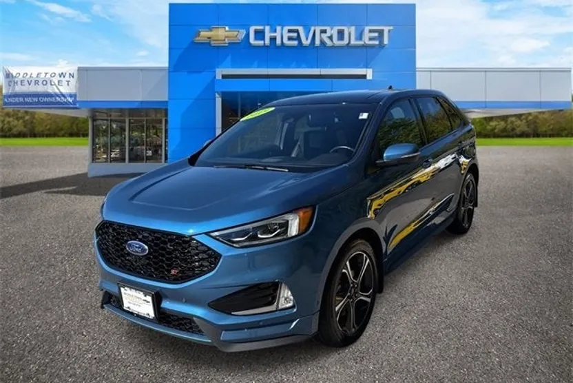 2019 Ford Edge ST photo 1