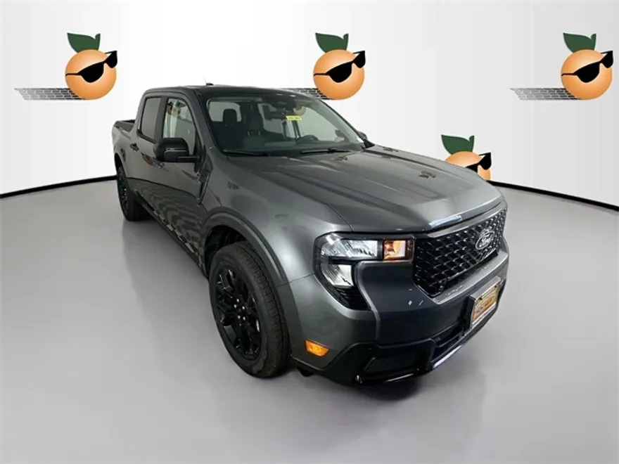 2025 Ford Maverick XLT photo 1
