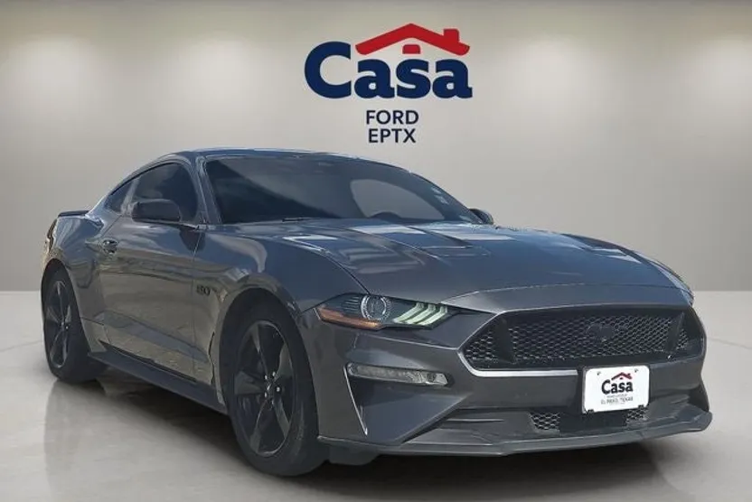 2022 Ford Mustang GT photo 1