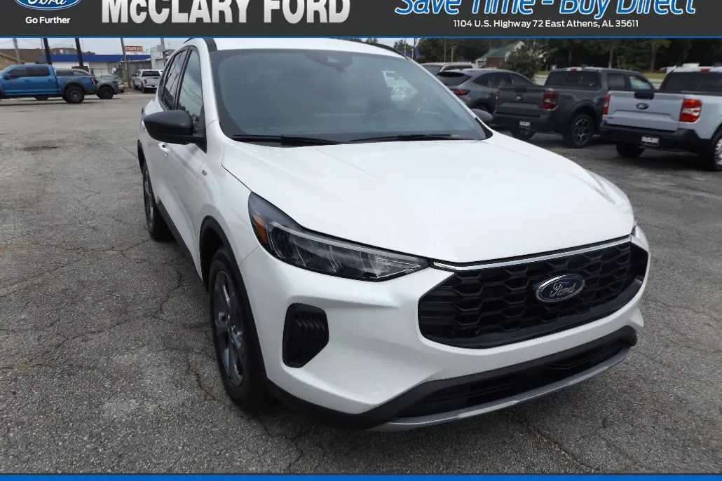 2025 Ford Escape ST-Line photo 1